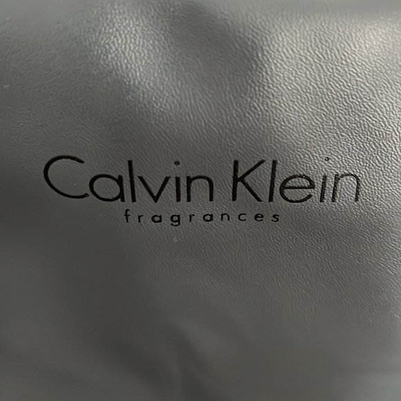 Unisex Calvin Klein grey duffel bag - Picture 4 of 4